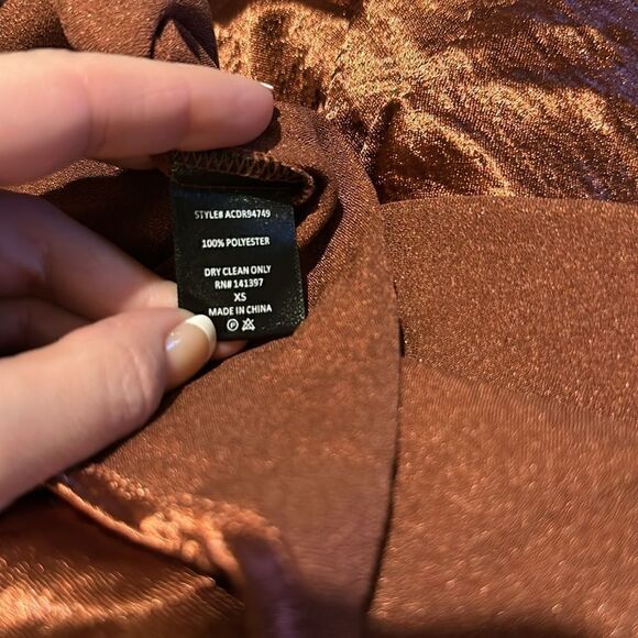 ASTR Synthetic Crystalyn Ruffle One Shoulder Dress size XS NWOT - Picture 5 of 5